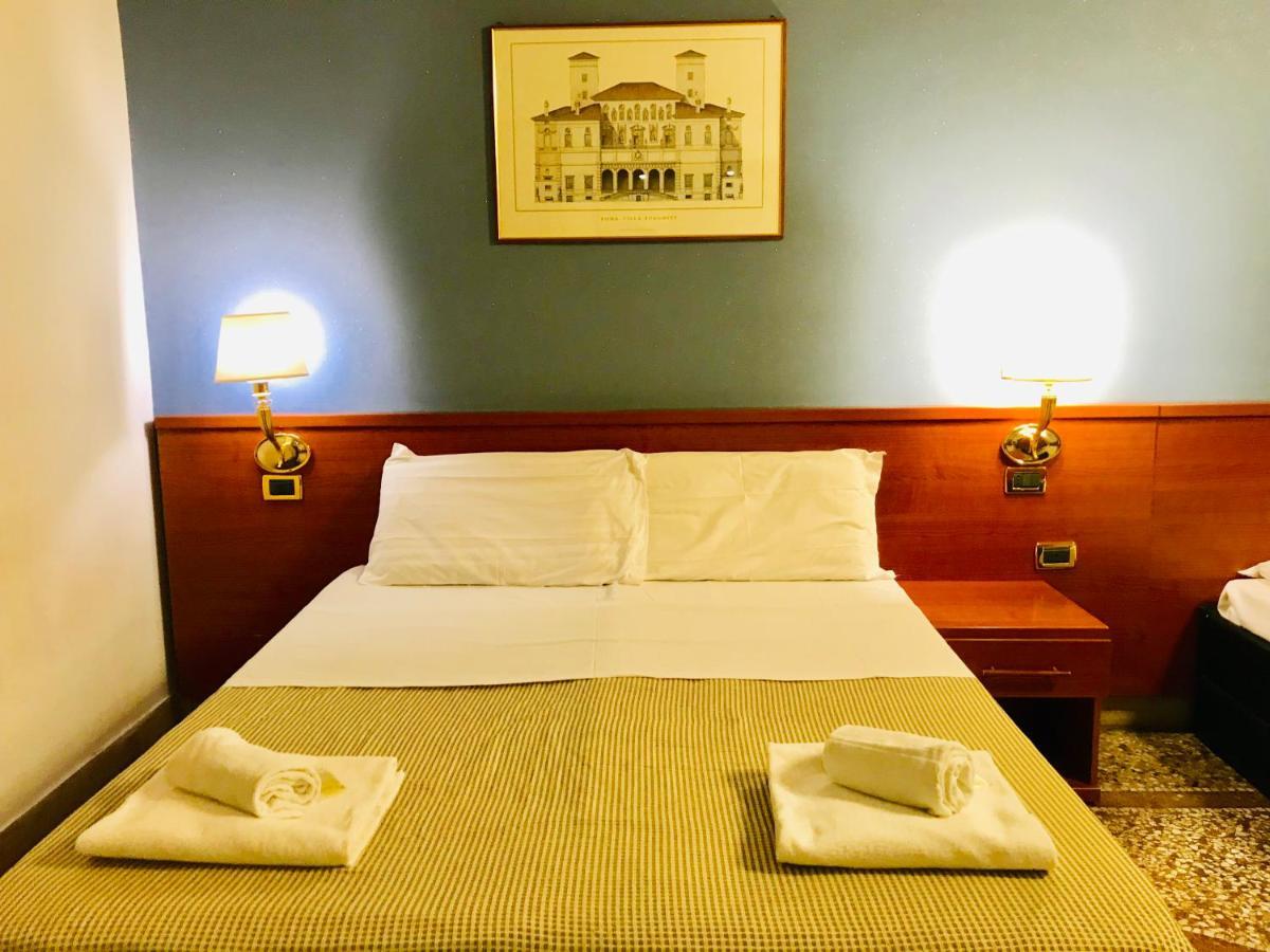Отель Holiday Rome Termini Экстерьер фото