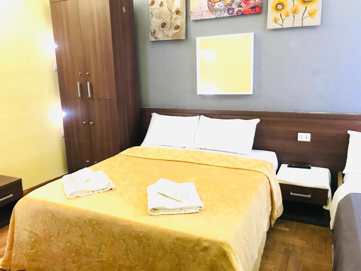 Отель Holiday Rome Termini Экстерьер фото