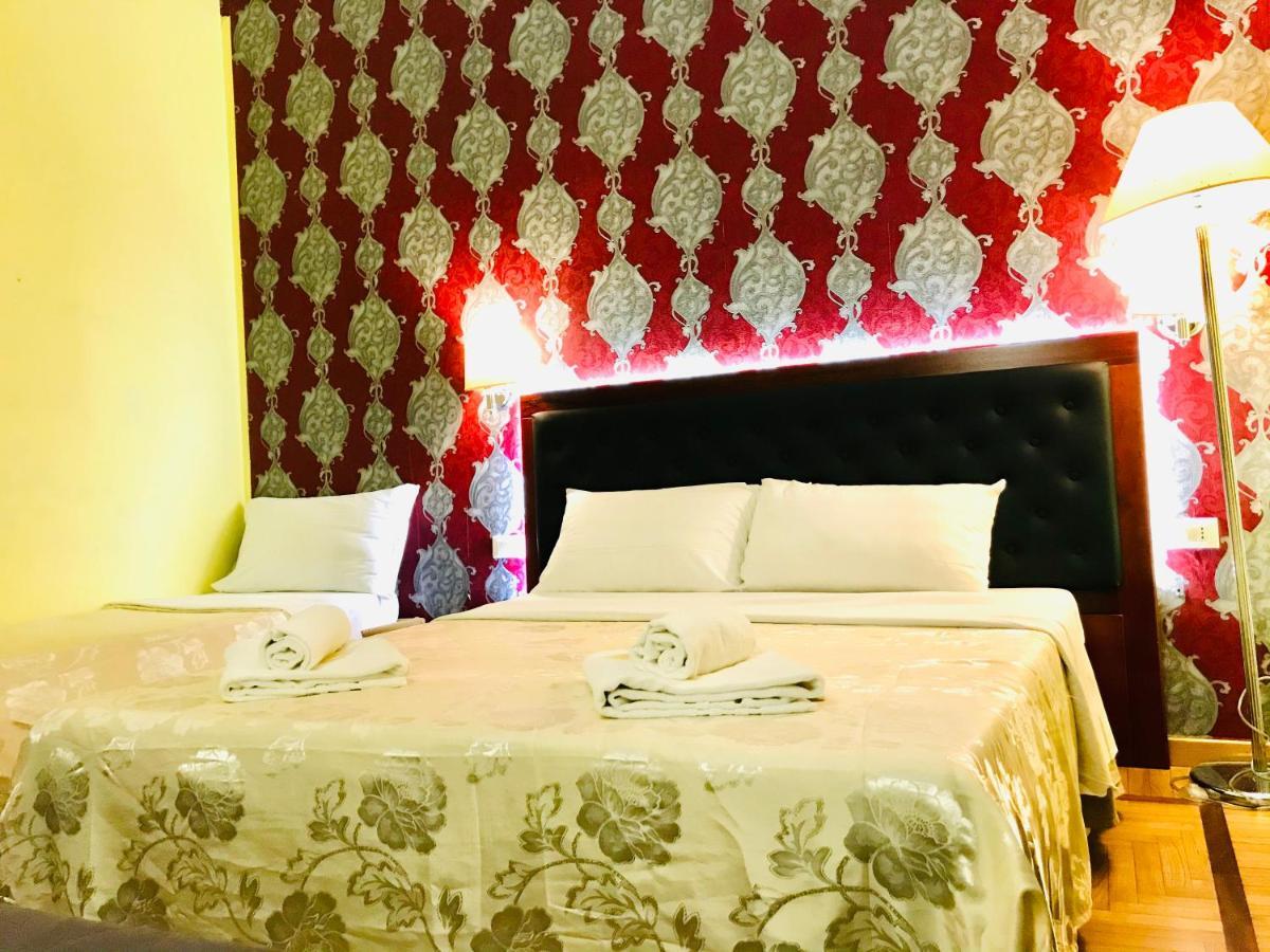 Отель Holiday Rome Termini Экстерьер фото
