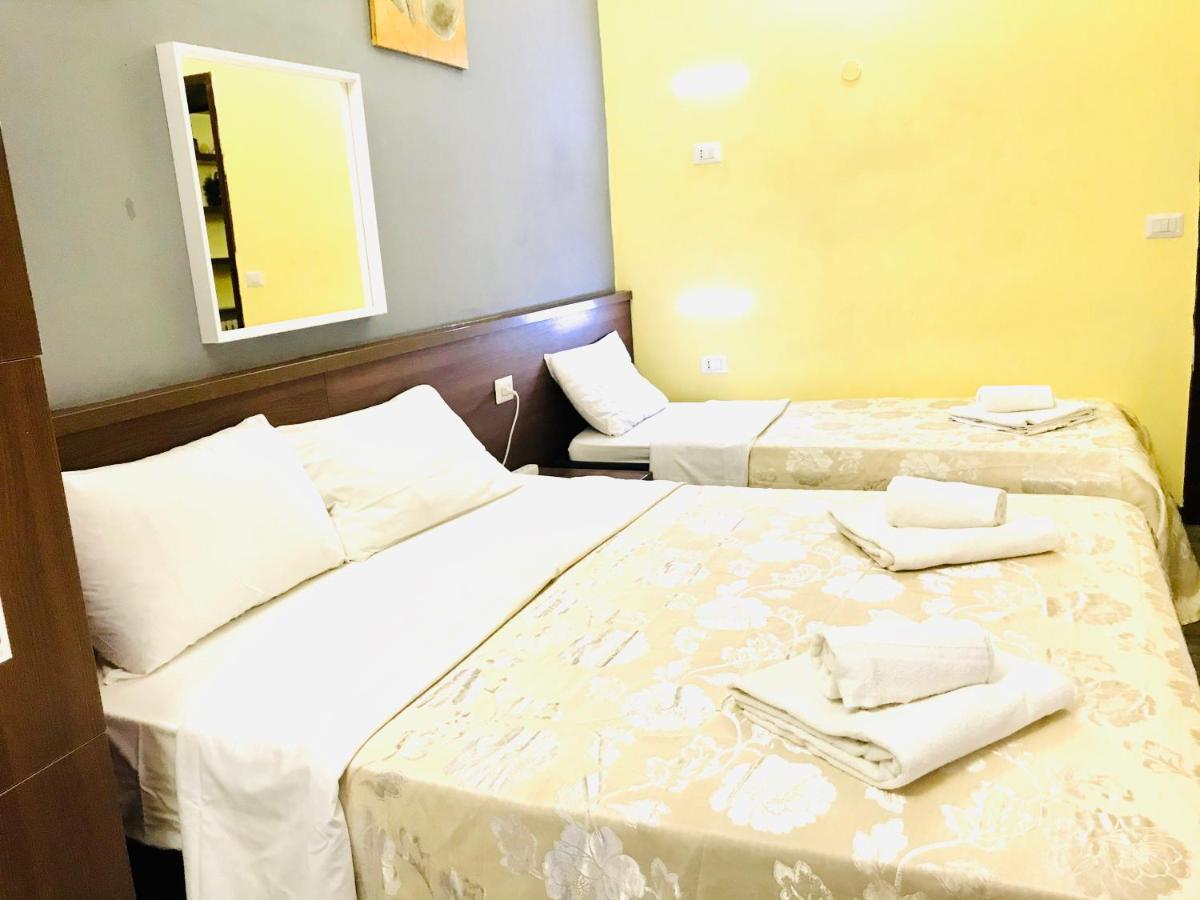 Отель Holiday Rome Termini Экстерьер фото